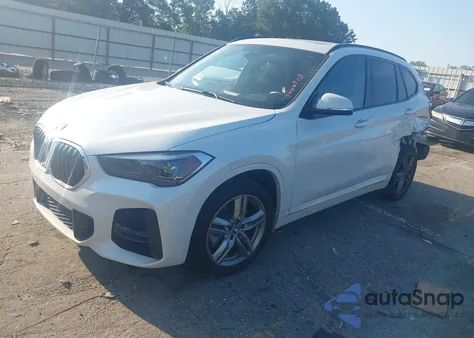 2021 BMW X1 Sdrive28I z USA, uszkodzony, nr VIN WBXJG7C05M5T24027